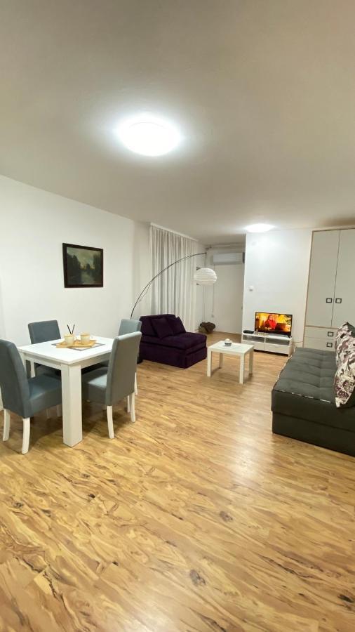 Lilyy Apartment Leskovac  Exterior photo